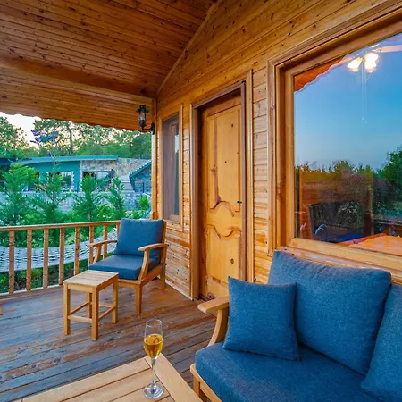 Bed & Breakfast Blue Green Life Bungalow *