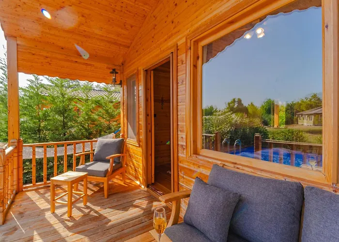 Blue Life فتحية