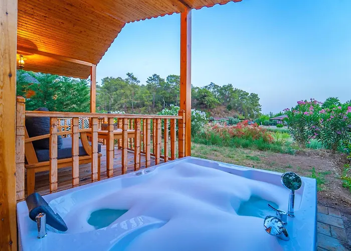 Blue Life فتحية